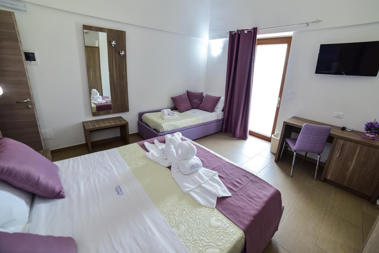La Palazzina Bed & Breakfast Porto Cesareo Extérieur photo